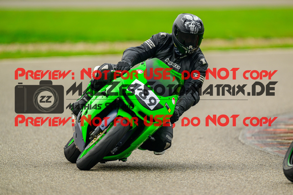 MaZZes_Fotomatrix_20241003_6007705_1552 | GELB