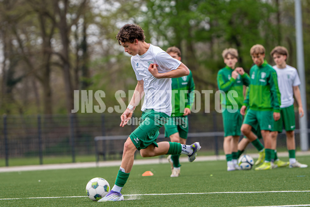 VFL Wittekind-Wildeshausen - TuS Eversten I 02452 | jns.sportfotos - Realisiert mit Pictrs.com