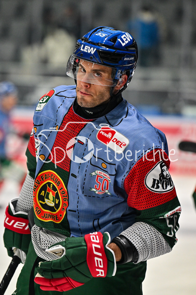 Augsburger Panther - Grizzlys Wolfsburg | Im Bild Ryan BUTTON (Augsburger Panther 55) beim warmup vor der Partie / Einzelfoto / Freisteller / DEL: Augsburger Panther - Grizzlys Wolfsburg; Curt Frenzel Stadion am 10.10.2025