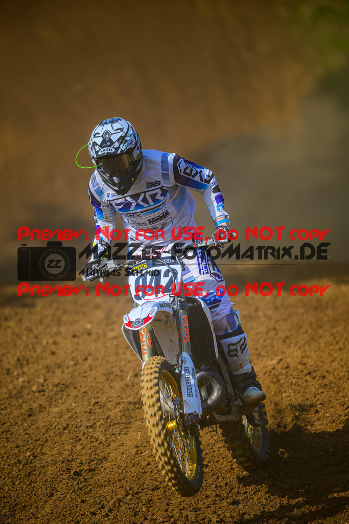 MaZZes_Fotomatrix_20250614_6007705_4122 | MX1