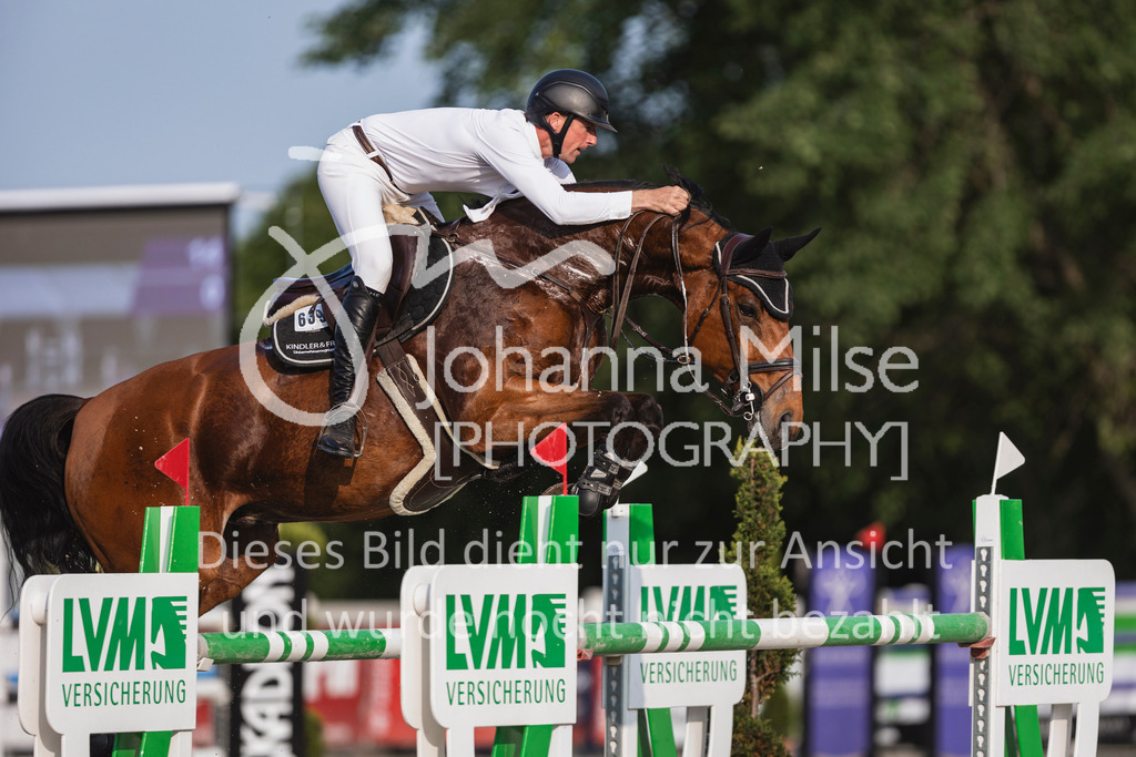 250531_MayDays_2Ph-S1-543 | Deine schönsten Turniermomente als professionelle Fotos! Entdecke hochwertige Pferdesport-Fotografie im Online-Shop. Jetzt Fotos finden & bestellen!