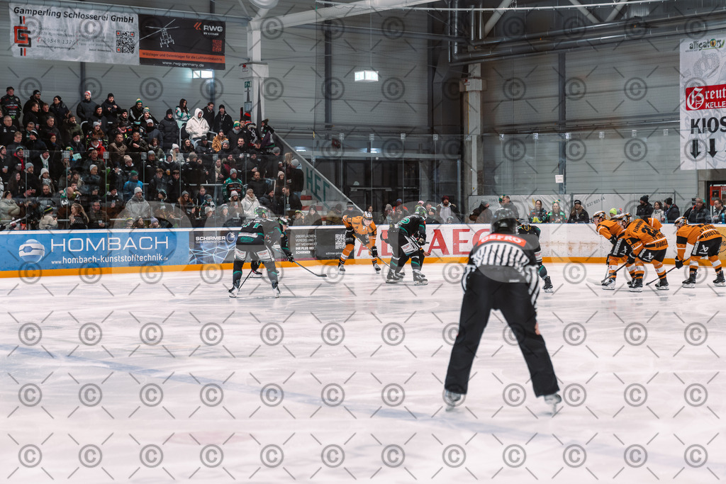 Alligators_vs_Fuessen_21.11.2025-023 | Höchstadt Alligators Fotogalerie: Eishockey-Action aus Franken. Professionelle Spielfotos, Portraits & Stadionbilder zum Download. Jetzt entdecken! - Realisiert mit Pictrs.com