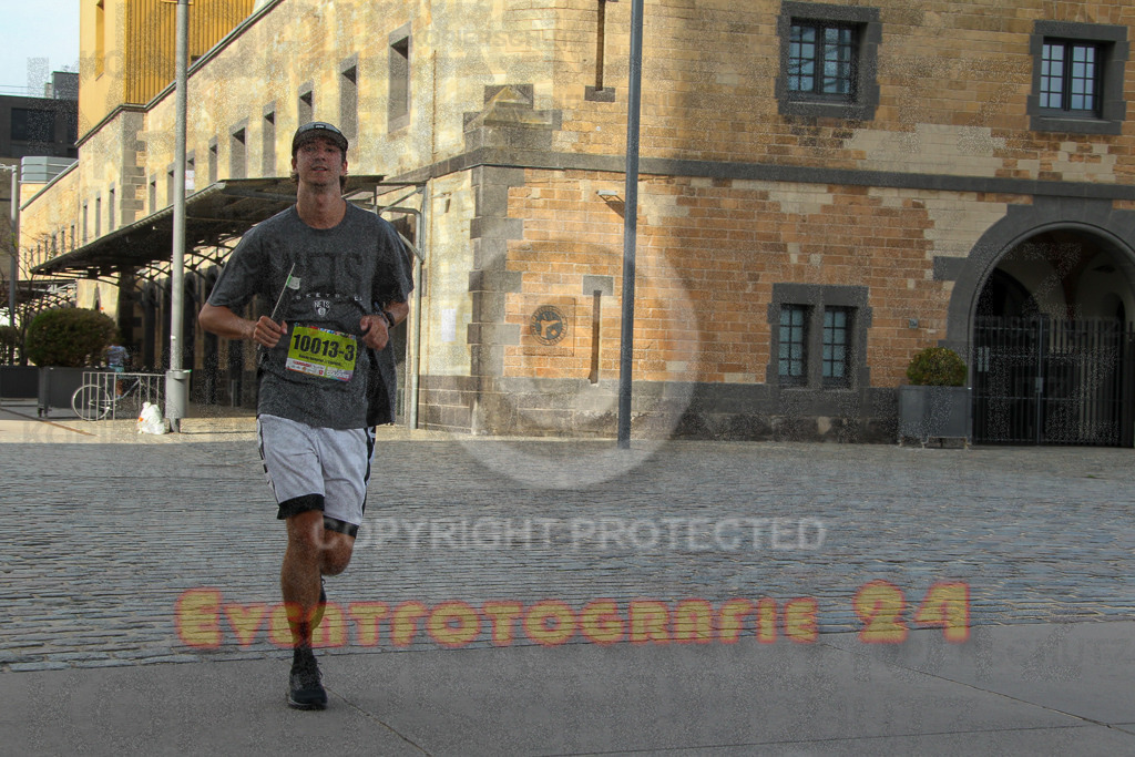 250920_1550_EV4_9609 | Sportfotografie im Rhein-Sieg Kreis, Köln, Bonn, NRW, Rheinland Pfalz, Hessen, etc. Unser Tätigkeitsfeld umfasst den Laufsport vom Volkslauf über den Marathon, Duathlon, Triathon bis zum Ultralauf wie Kölnpfad Ultra oder Schindertrail.
