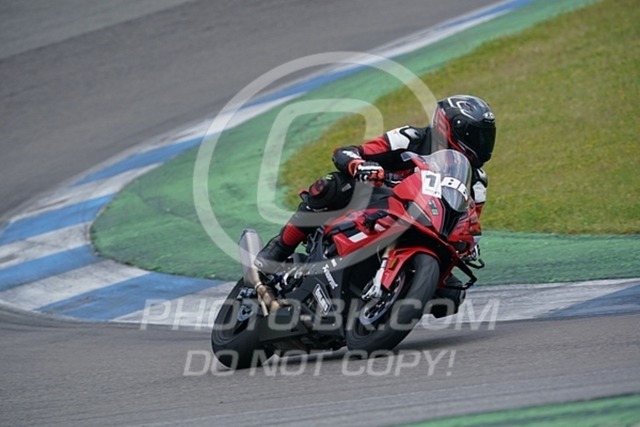 2023_05_15_PBK_13583 | Sportfotografie; SlowMotion; Video; Rennstrecke; Hafeneger; Speer; Racing; RSE; BMW; CBO; Trackday; Motorsportarena; Hockenheimring; Brno; Most; Barcelona; Valencia