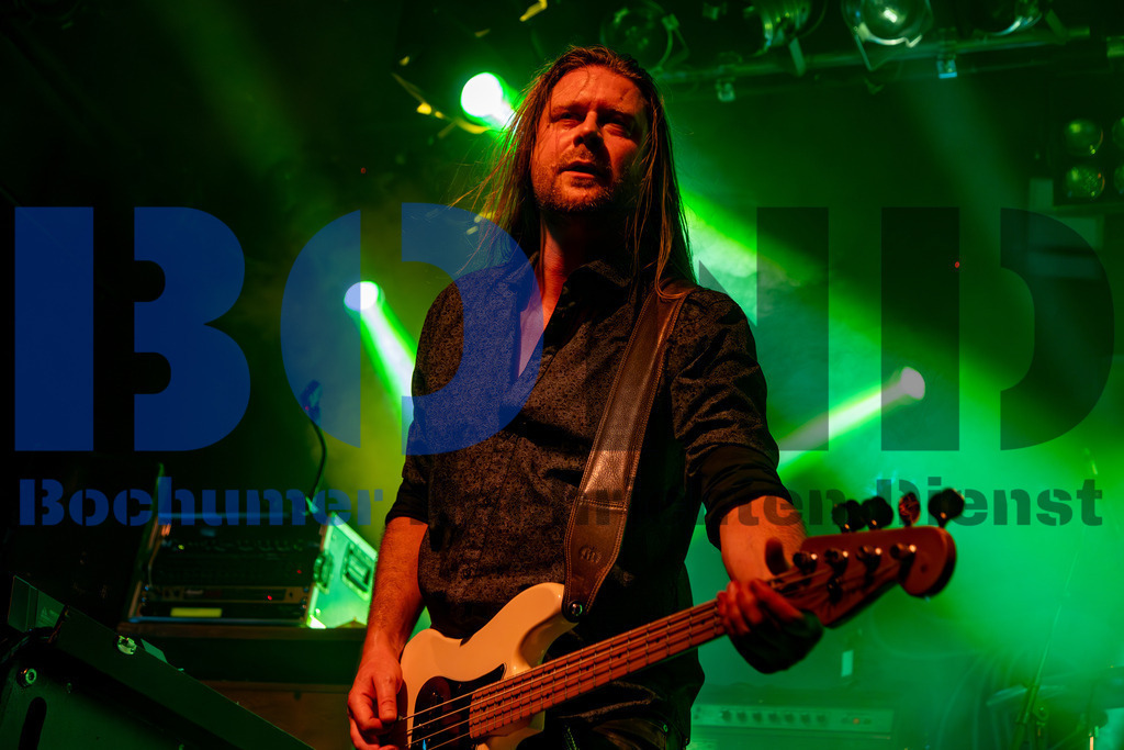 SES_NURDIO20250102-60 | bond - Realisiert mit Pictrs.com