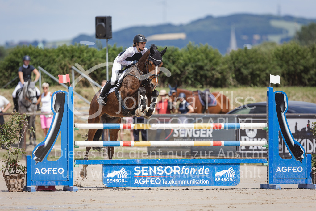 220612_LüPfSpTa_Punkte-L-503 | Lützower Pferdesporttage
Punktespringprüfung Kl.L mit Joker geschlossen
12.06.2022