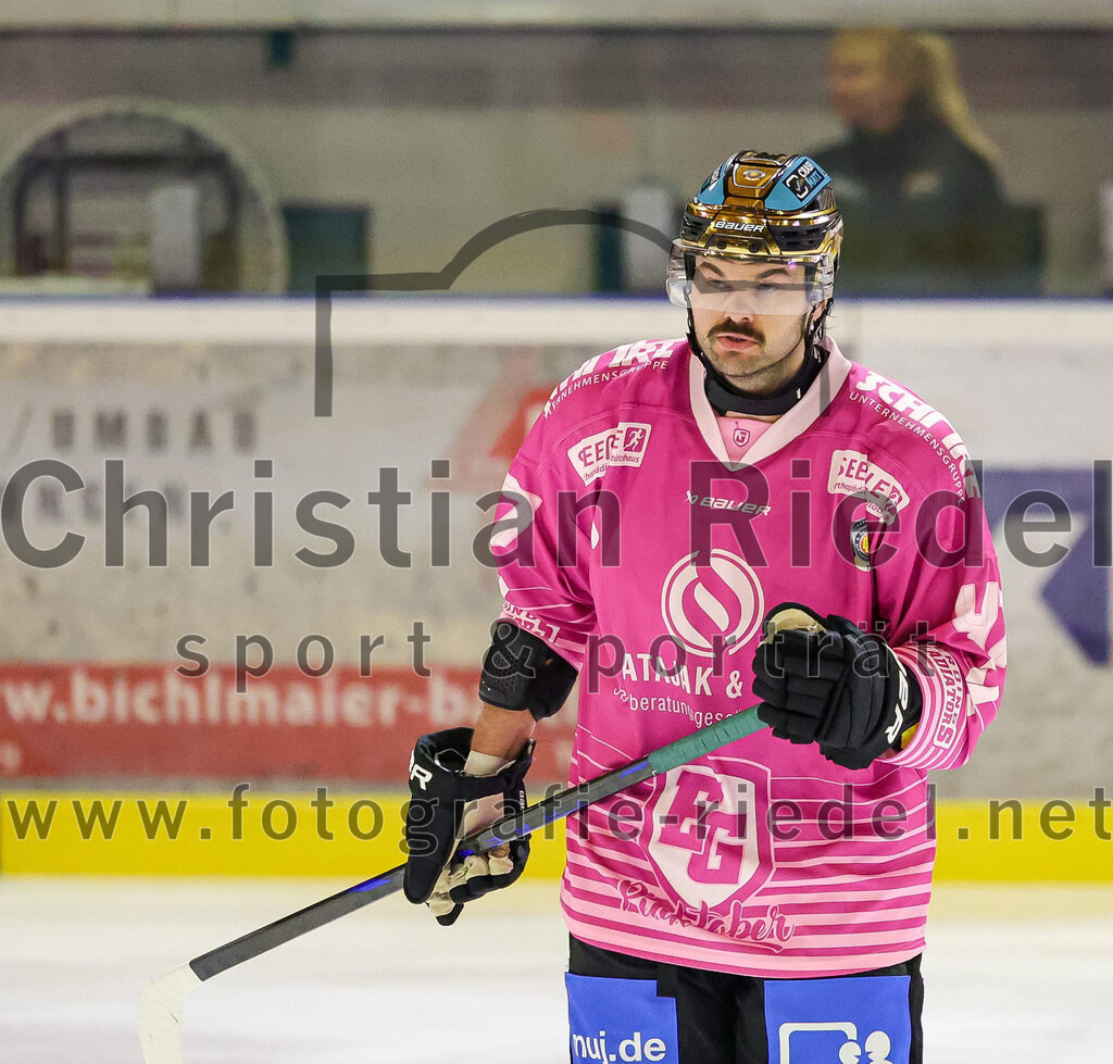 2025-10-24_121_TSV_Erding_gegen_Deggendorfer_SC | Erding, Deutschland, 24.10.2025:Eishockey, Oberliga Süd 2025 / 2026, 11. Spieltag, TSV Erding gegen Deggendorfer SC, Endergebnis: 2:4Marco Pfleger (Erding Gladiators, #47)Foto: Christian Riedel / fotografie-riedel.net