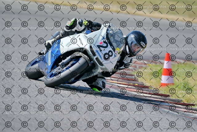 25bt04-0277 | markuskiefer.com - Realisiert mit Pictrs.com