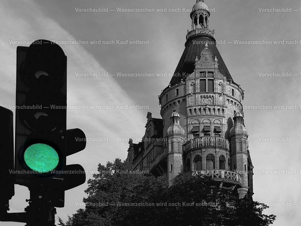 Stockholm Stureplan | online Fotogalerie mit schwarz-weiß Fotografien und Shop für zeitlose  Poster und Leinwände in stilvollem schwarz weiß  - Realisiert mit Pictrs.com