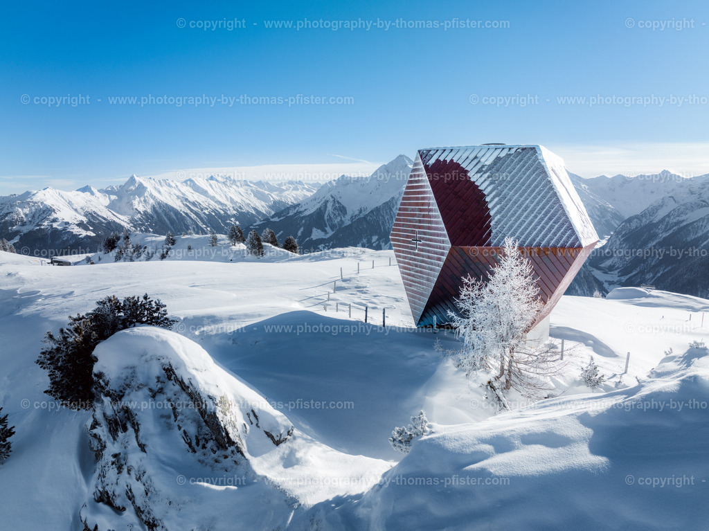 Granatkapelle mit Schnee copyright  Thomas Pfister-13 | PHOTOGRAPHY BY THOMAS PFISTER