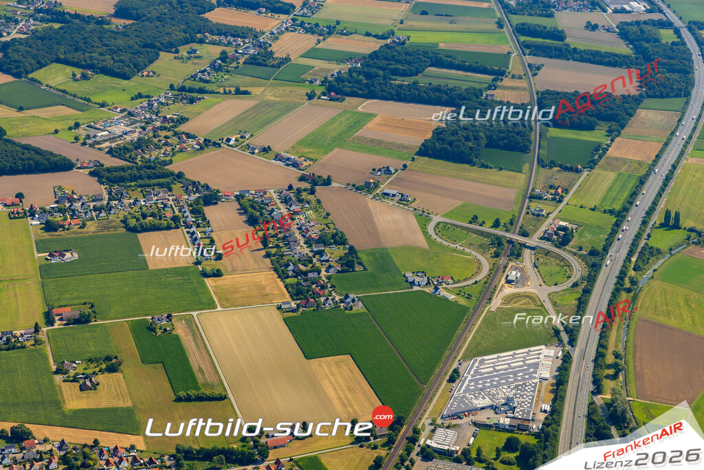 Bruchmühlen Rödinghausen Bild- Das Luftbild wurde 2025 vom UL-Flugzeug heraus erstellt ( keine Drohne bzw. Drohnenaufnahme ) - Hochauflösende Luftaufnahme -Nicht vergleichbar mit Google Maps oder Satelittenbilder- Die Geschenkidee !Mit Lizenz und Bildrechte bestellbar - CC