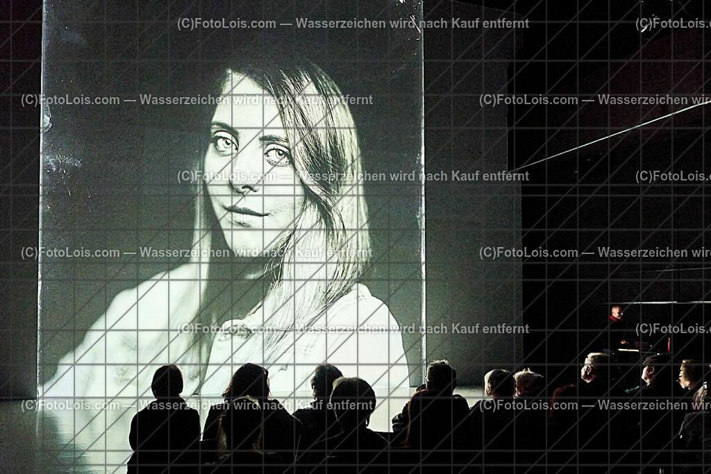 ALP8849_Linz_ARS-Elektr_MH_Nassplattenfoto_Gallhuber Katharina | (C)FotoLois.com, Alois Spandl, Linz an der Donau - ARS Elektronica Center, Multimediashow über Nassplattenfotografie von Markus Hofstätter, Fr 13. Oktober 2023.