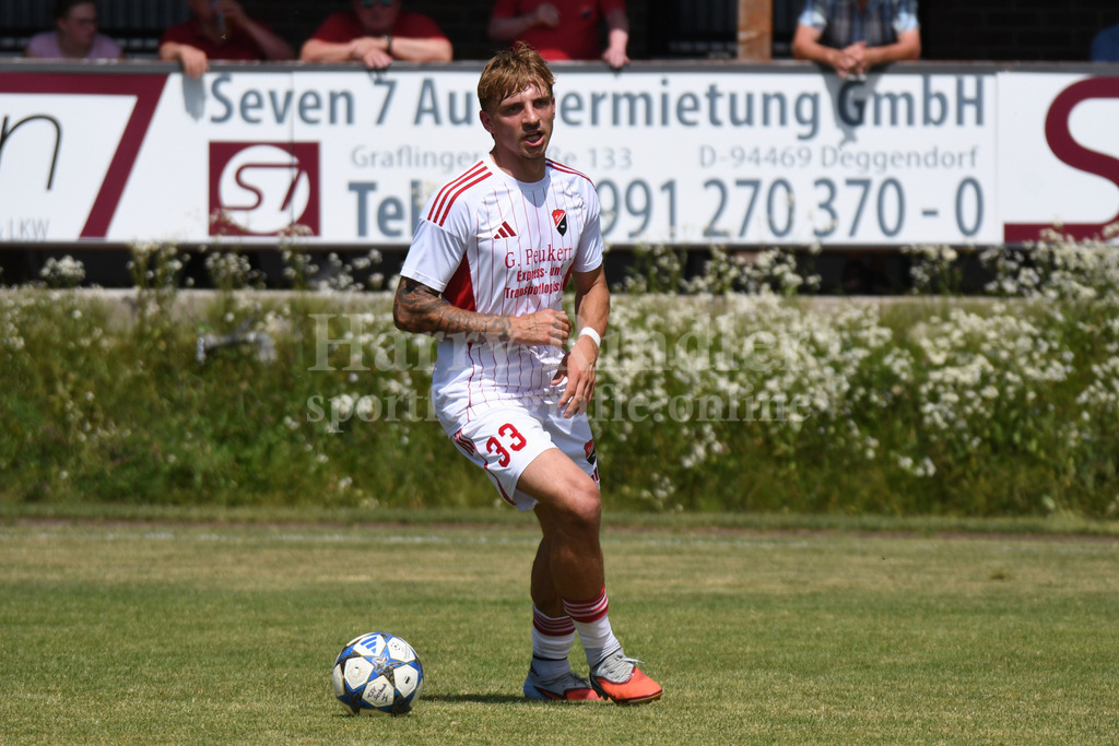 TSV Seebach : TSV Bad Abbach | Marius Weiderer  (TSV Seebach #33) - Realisiert mit Pictrs.com
