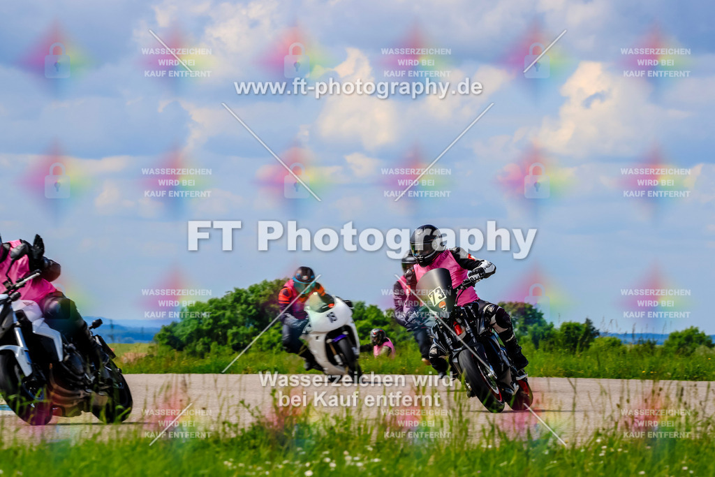 MotoTeam-0767 | Hier findet Ihr Bilder von Touristenfahrten auf der Nürburgring Nordschleife oder von anderen Veranstaltungen die ich besucht habe. Viel Spass beim Durch Schauen 