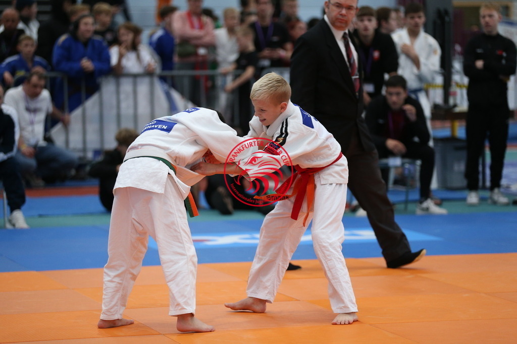 AT3Y0456 | Fotos vom Adler Cup - Pictures from Adler Cup

Hier findet Ihr alle Eindrücke und großen Momente der Adler Cup Wochenenden. Here you will find all impressions and great moments of the Adler Cup weekends. - Realisiert mit Pictrs.com