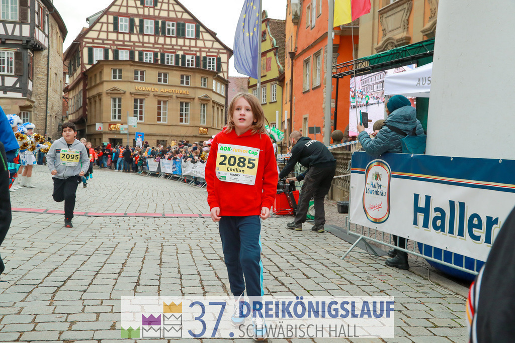 AOK JuniorCup 400m | 3Koenigslauf 2023 - Realisiert mit Pictrs.com