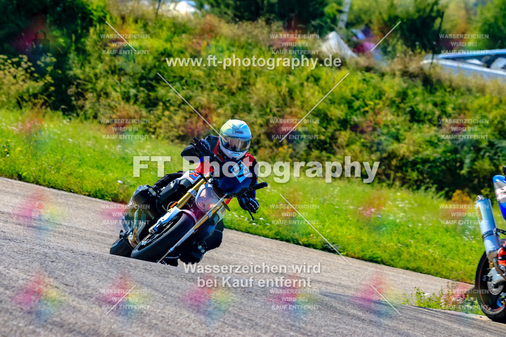 057-2435 | Hier findet Ihr Bilder von Touristenfahrten auf der Nürburgring Nordschleife oder von anderen Veranstaltungen die ich besucht habe. Viel Spass beim Durch Schauen 