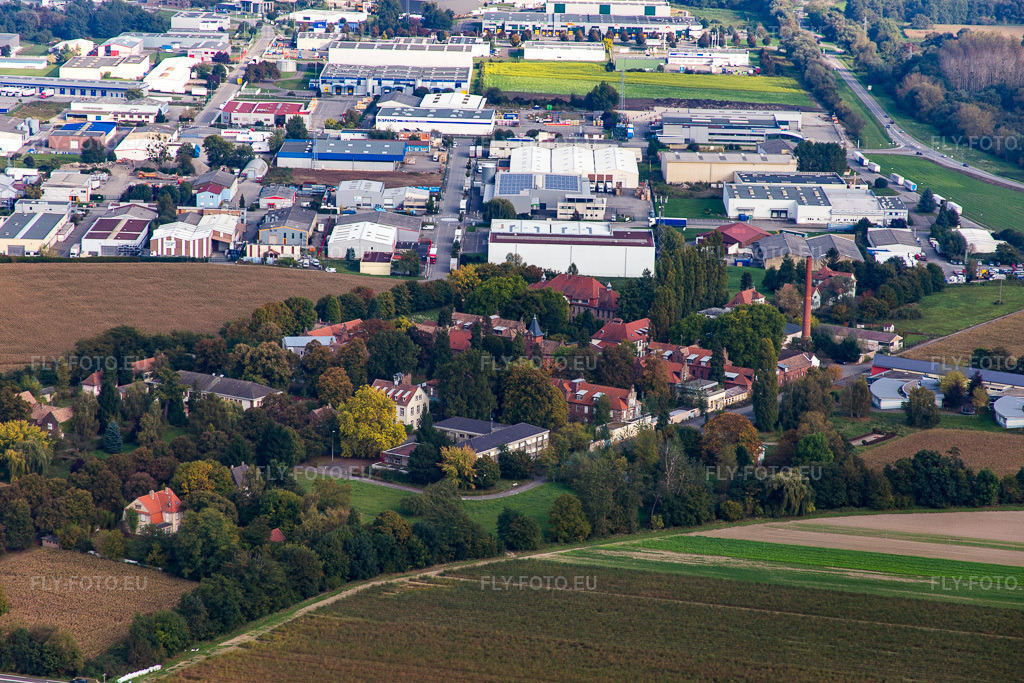 Vue aérienne: Reichstett, zone industrielle à Hœrdt dans le département Bas Rhin, France – .Photo: IMG_074104.jpg prise le 04/10/2014 par Werner Riehm/FLY-FOTO.eu – Résolution de l'original: 5472 x 3648 px