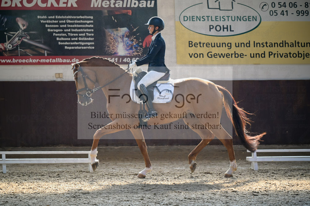 Reitturnier Voxtrup | Entdecke hochwertige Reitturnierfotos von Foto Oger. Professionell, emotional und authentisch – jetzt Lieblingsmomente im Shop bestellen.Deutschlandweite Turnierfotografie. - Realisiert mit Pictrs.com