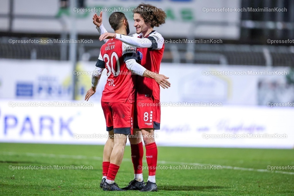 FCVK24012501020 | 24.01.2025, Fußball, FC Viktoria Köln – SV Waldhof Mannheim 07, 3.Liga, Sportpark Höhenberg, Saison 2024 2025: Torschütze Serhat-Semih Güler (Viktoria Köln #30) verwandelt den Elfmeter zum 1:0 Tor. Torjubel Jubel Jubelnd zusammen mit Donny Bogicevic (Viktoria Köln #8)DFB regulations prohibit any use of photographs as image sequences and or quasi-video.