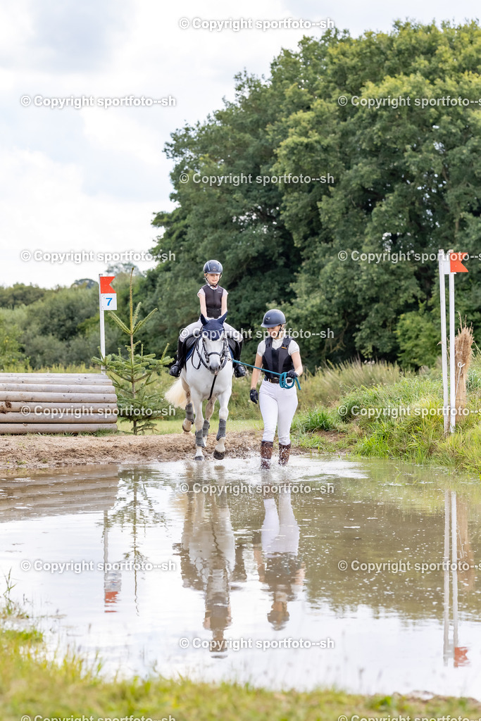 20250830-25VW5776-2 | Sportfoto SH - Realisiert mit Pictrs.com