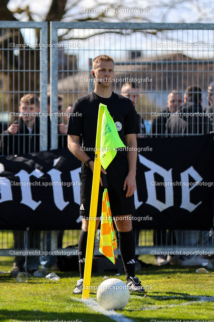 Fußball I Herren I Saison 2025-2026 I SHFV-Lotto-Pokal I Halbfinale I SV Todesfelde - VfB Lübeck 056 | Florian Lisiak (1. Assistent) - Realisiert mit Pictrs.com