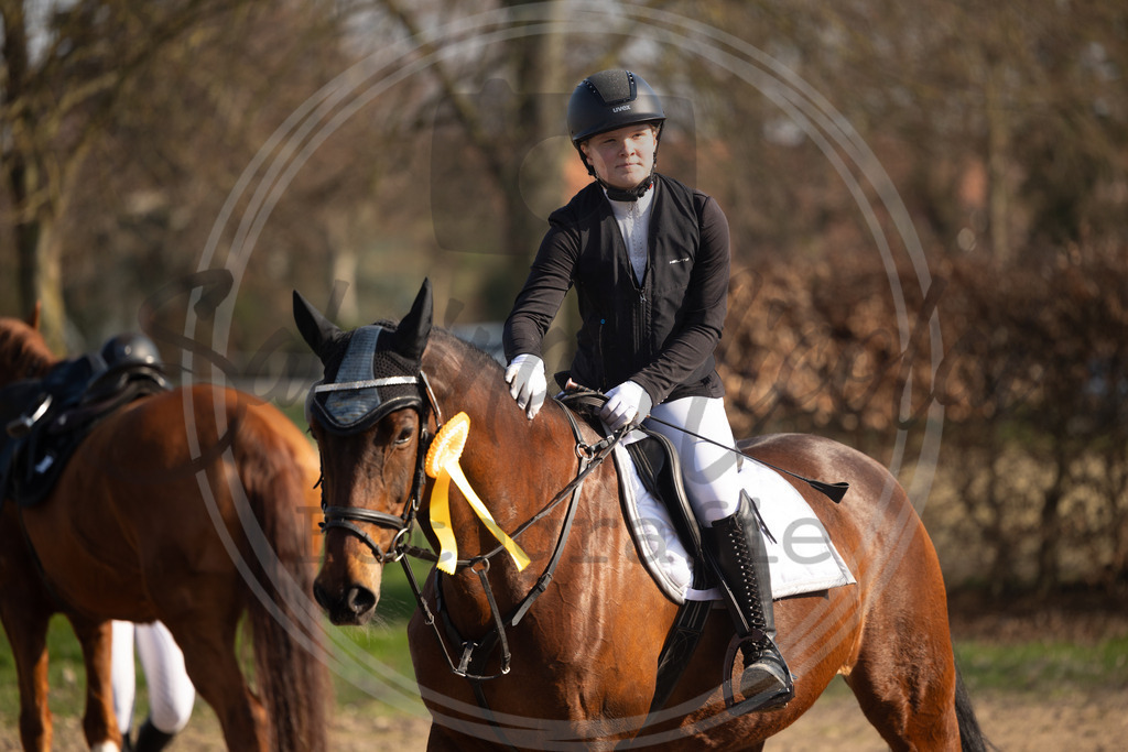 994A9743 | sabrinanicolaifotografie - Realisiert mit Pictrs.com