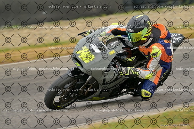 25bt05-1572 | markuskiefer.com - Realisiert mit Pictrs.com