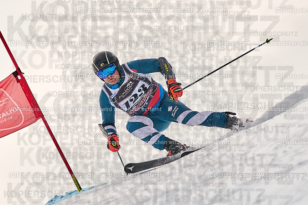 _ALP2553_MASTERS-WM_Reiteralm_A-GS_Vasko Petr | FISWORLD CHAMPIONSHIPSMASTERS ALPINE SKIING, 23. – 28. MÄRZ 2026 - REITERALM | STMK | AUT.   Veranstaltet vom Masters-Referat des Deutschen Skiverbandes (DSV). Durchführende Organisation: WSV Pichl-Reiteralm, unterstütutzt von den Bergbahnen REITERALM bei Schladming und SKI AUSTRIA.                            Disziplinen:  Super-G, GiantSlalom, Slalom.                                                 Kategorien:  A (Herrn 30-59 Jahre), B (Herrn ab 60 Jahre), C (Damen 30-59 Jahre), D (Damen ab 60 Jahre).                Rennstrecken:   Gasselhöhe und Muldenliftpiste auf der Reiteralm.