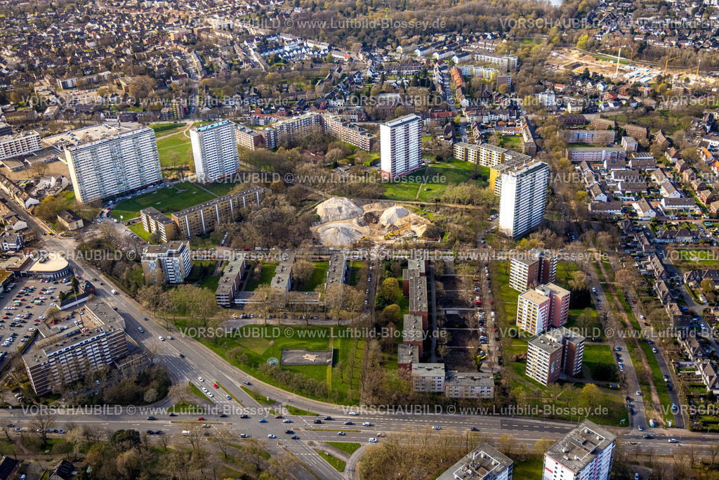 Duisburg230303121 | Luftbild, Hochhäuser in Hochheide, Wohnpark Hochheide, Die Weißen Riesen, Baustelle, Hochheide, Duisburg, Ruhrgebiet, Nordrhein-Westfalen, Deutschland