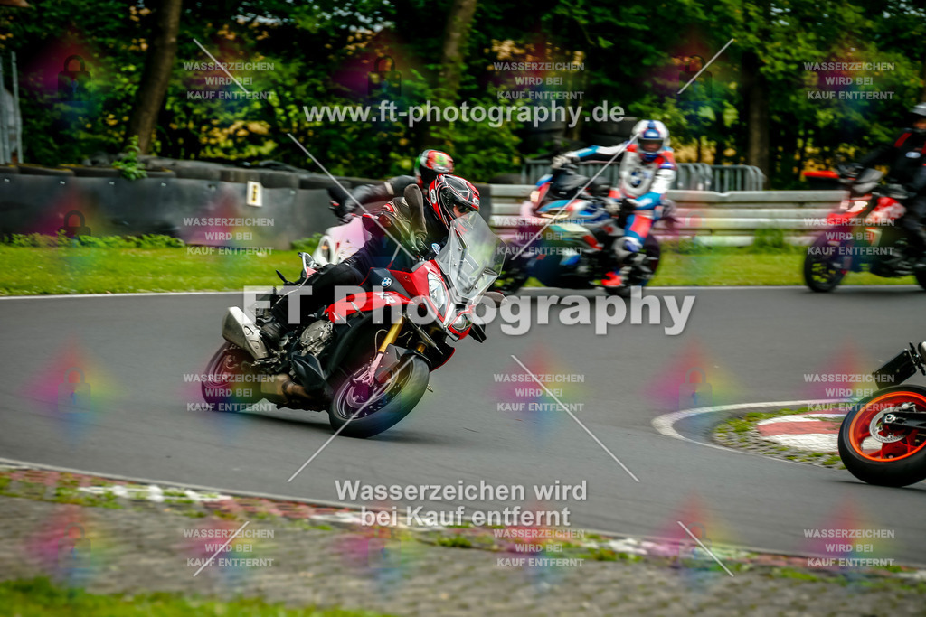 VBK-4234 | Hier findet Ihr Bilder von Touristenfahrten auf der Nürburgring Nordschleife oder von anderen Veranstaltungen die ich besucht habe. Viel Spass beim Durch Schauen 