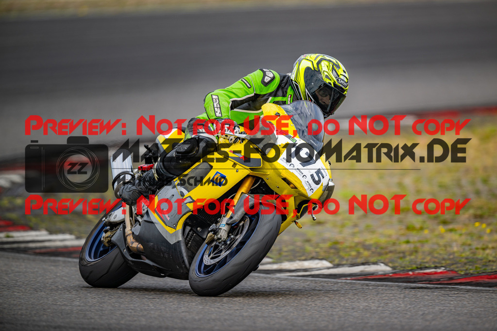 MaZZes_FotoMatrix_230719_1965 | GRUEN