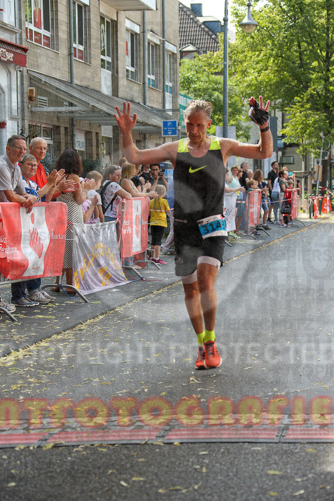 220625_1637_EX1_4753 | Sportfotografie im Rhein-Sieg Kreis, Köln, Bonn, NRW, Rheinland Pfalz, Hessen, etc. Unser Tätigkeitsfeld umfasst den Laufsport vom Volkslauf über den Marathon, Duathlon, Triathon bis zum Ultralauf wie Kölnpfad Ultra oder Schindertrail.