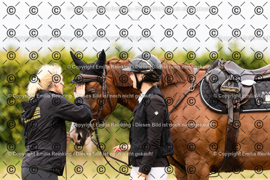 CL5A5475 | Emilia Reinking Fotografie - Realisiert mit Pictrs.com