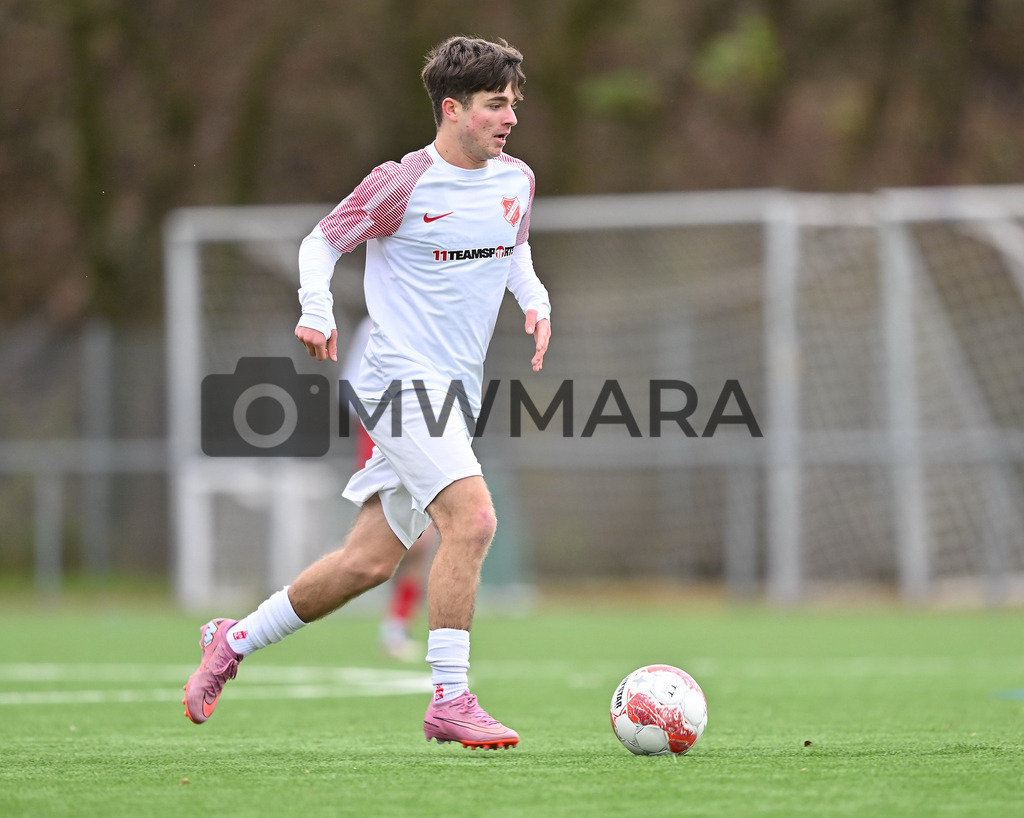 Fussball I Herren I Saison 2025-2026 I Bundesliga I 6. Spieltag I Eintracht Frankfurt - FC Bayern München  | MWMARA - Realisiert mit Pictrs.com