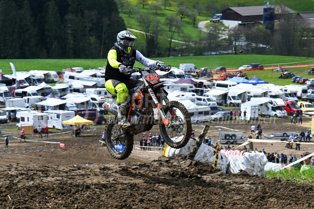Motocross Schlatt bei Winterthur - 29. April 2023 | #114 Zelezen Herman aus Jona (CH) auf KTM in der Kategorie Hobby Open am Motocross Schlatt bei Winterthur, 29. April 2023.
Instagram: @mx_schlatt | @mc_wila | @sam_schweiz
Bild: Sportfotografie Markus Aeschimann | www.markus-aeschimann.ch - Realisiert mit Pictrs.com