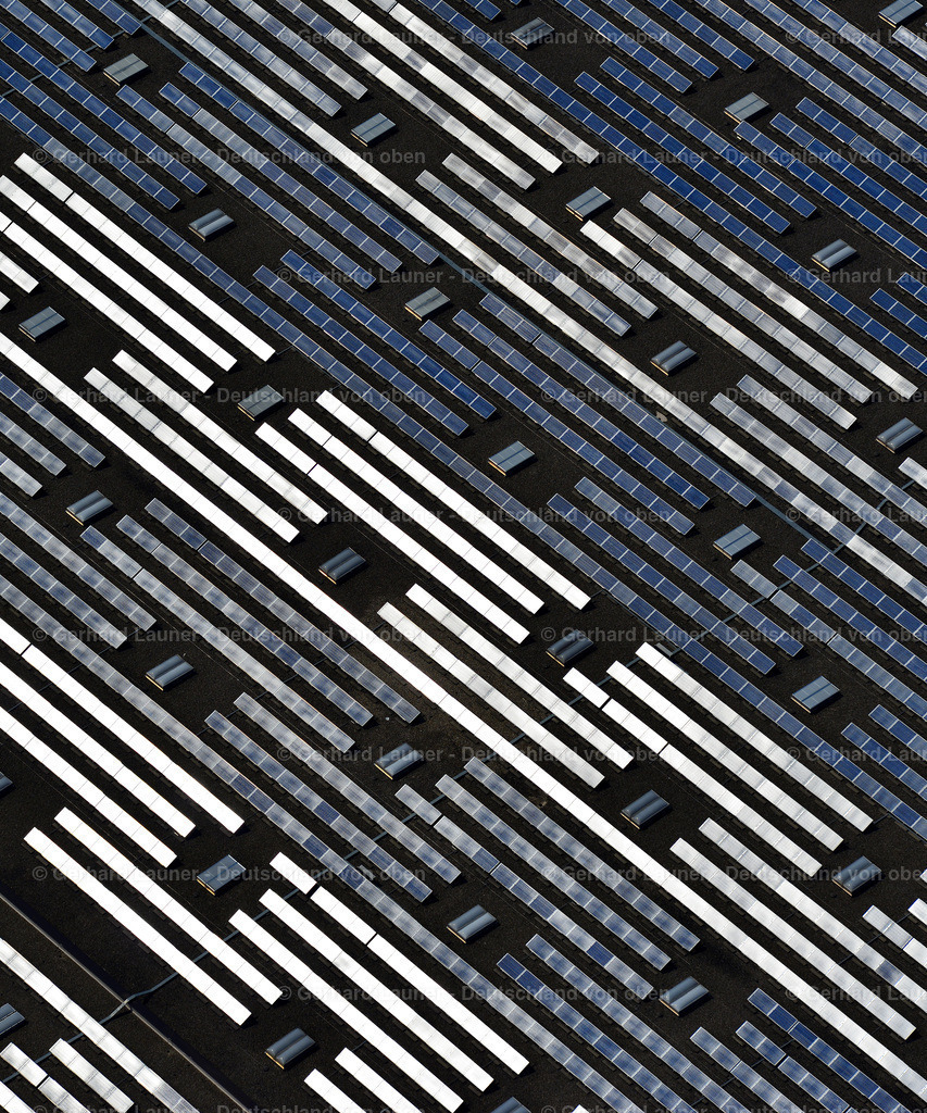 0300158 | Solaranlage auf einer Fabrikhalle bei Altenstadt