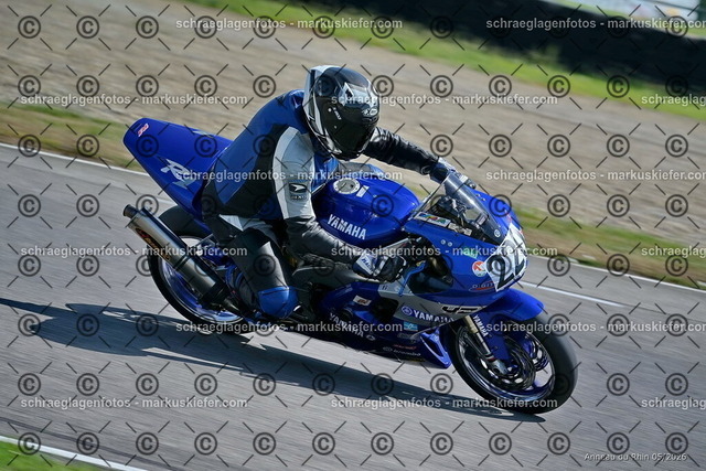 26BT02-1056 | markuskiefer.com - Realisiert mit Pictrs.com