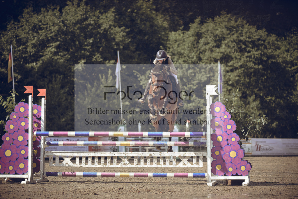 20240530-DOS_1127 | Entdecke hochwertige Reitturnierfotos von Foto Oger. Professionell, emotional und authentisch – jetzt Lieblingsmomente im Shop bestellen.Deutschlandweite Turnierfotografie. - Realisiert mit Pictrs.com