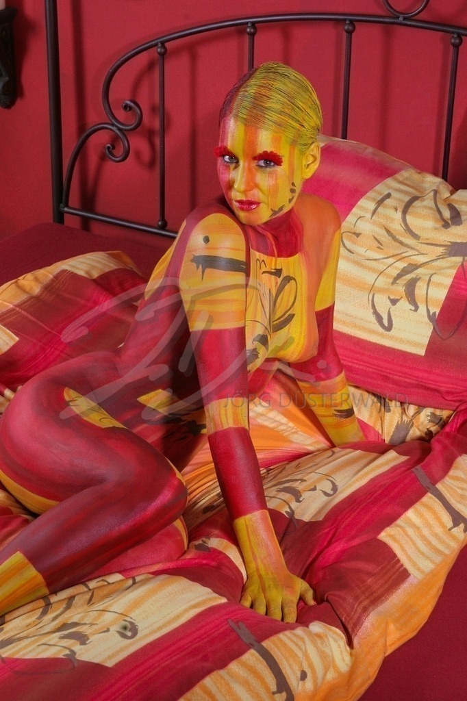 Bodypainting-INBED_7320 | #003 | Modell: Tina | Foto: Sandra Diersche-Schwamm - Realisiert mit Pictrs.com