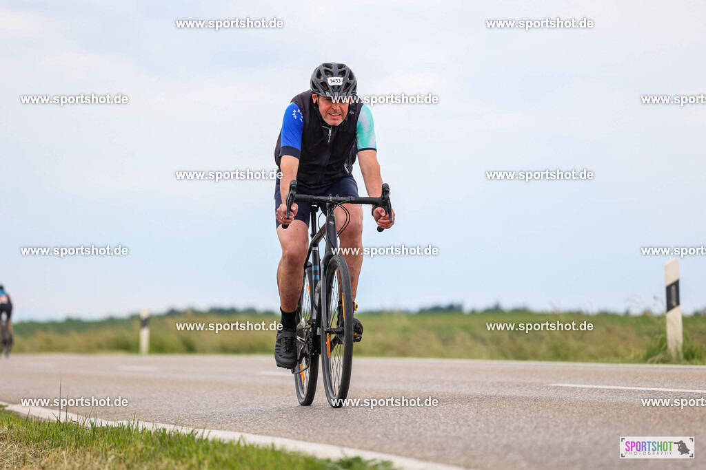 BR8A4600 | Stadttriathlon Erding 2025. #yourpictrs #sportshot_your_pictrs @Sportshotphotography #stadttriathlonerding Copyright: www.sportshot.de