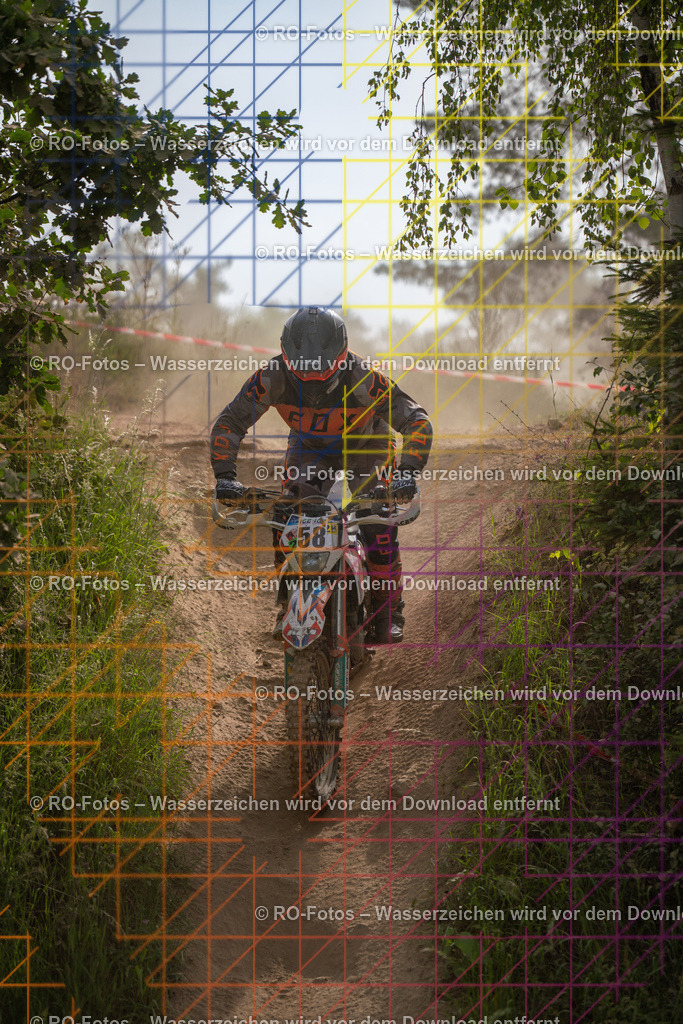Niederwürzbach 4 Lauf-424 | Sportfotografie von RO-Fotos: Motorsport, Motocross, Enduro, Laufveranstaltungen und Triathlon. Professionelle Fotos von Sportlern und Events. - Realisiert mit Pictrs.com
