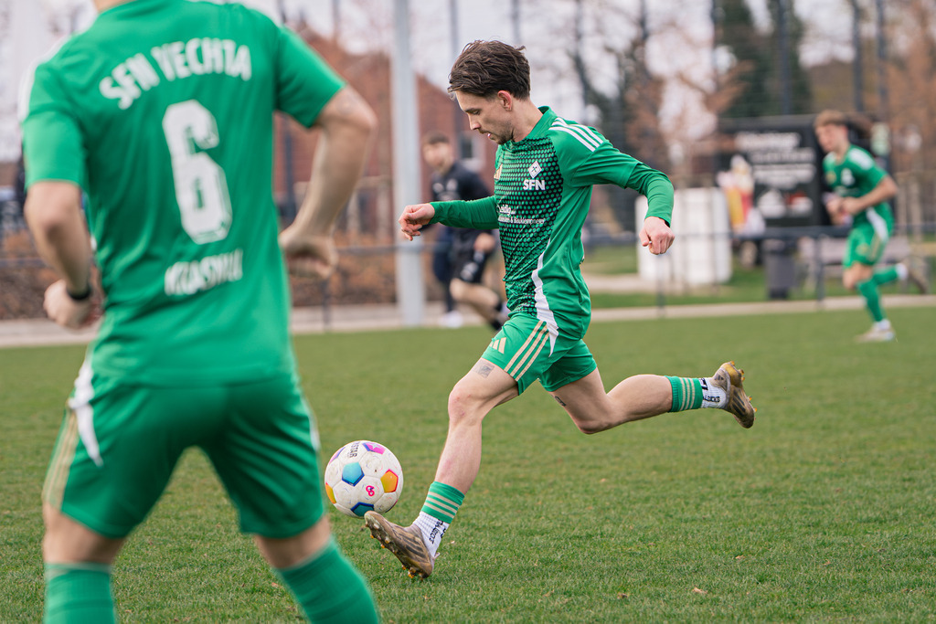 Fußball I Herren I Saison 2025-2026 I Landesliga Weser-Ems I 22. Spieltag I SFN Vechta - GW Firrel I 15176 | jns.sportfotos - Realisiert mit Pictrs.com