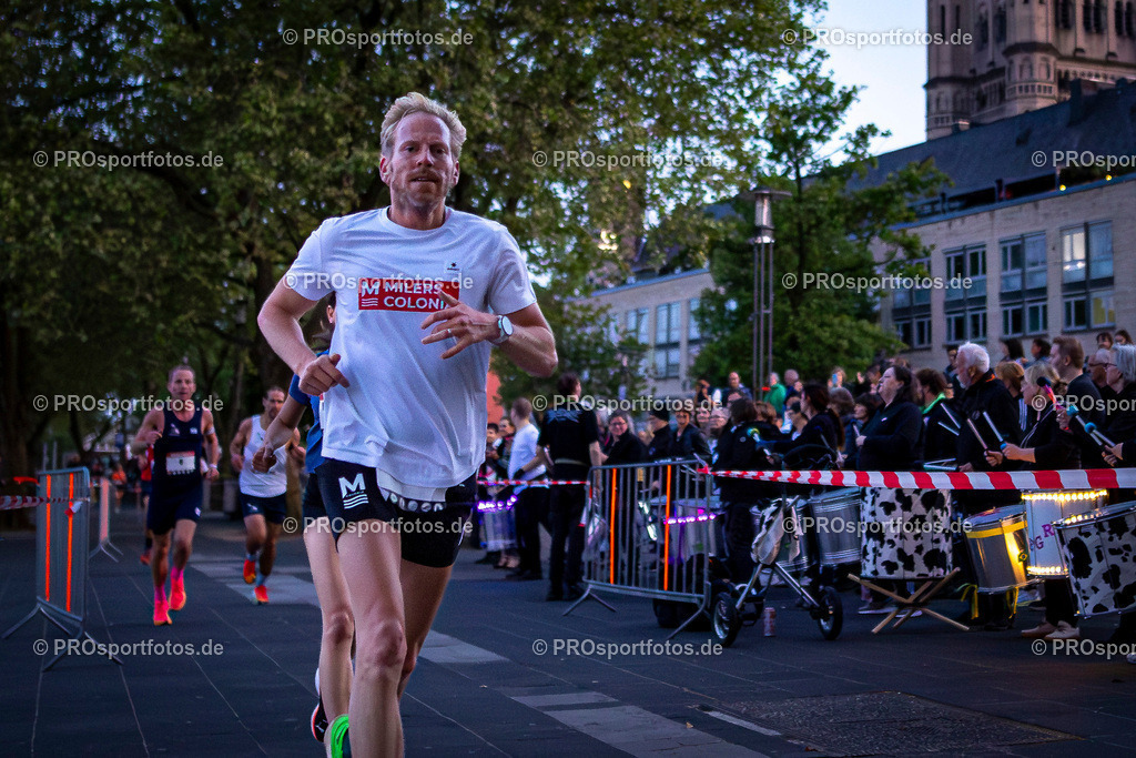 21. Nachtlauf des ASV Köln; Köln, 08.05.24 | Impressionen vom 21. Nachtlauf des ASV Köln am 08.05.24 in der Altstadt von Köln (Deutschland). Foto: BEAUTIFUL SPORTS/Bernd Hoffmann