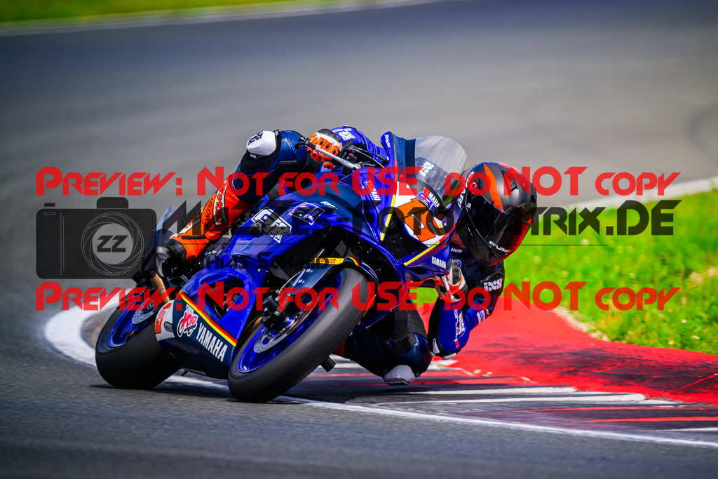 MaZZes_FotoMatrix_240531_6007705_9677 | R7