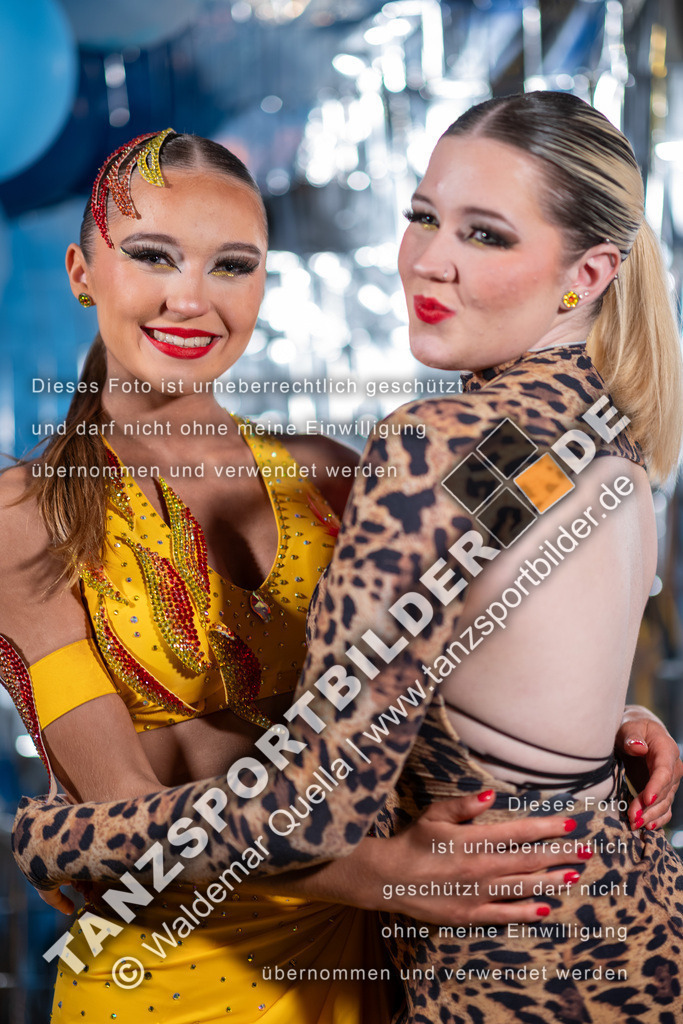 20260322-13457 | Hier finden Sie Tanz Bilder vom Latein und Standard Formationen tanzen. Sportbilder vom Tanzsport. Schöne Fotos und von Weltmeisterschaft, Europameisterschaft, Bundesliga, Regionalliga, Oberliga und Landesliga sowie von GOC Stuttgart, DanceComp, WM Bremen