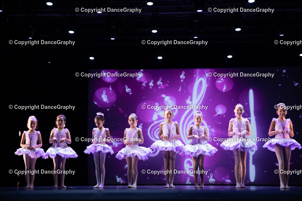 GPHY4829 | DanceGraphy - Realisiert mit Pictrs.com