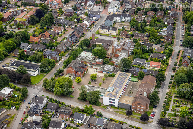 Bottrop240701685Kirchhellen | Luftbild, Vestisches Gymnasium Kirchhellen Schulstraße mit Erweiterungsbau Baustelle, Freiwillige Feuerwehr Kirchhellen mit Feuerwehrturm, Kirchhellen, Bottrop, Ruhrgebiet, Nordrhein-Westfalen, Deutschland