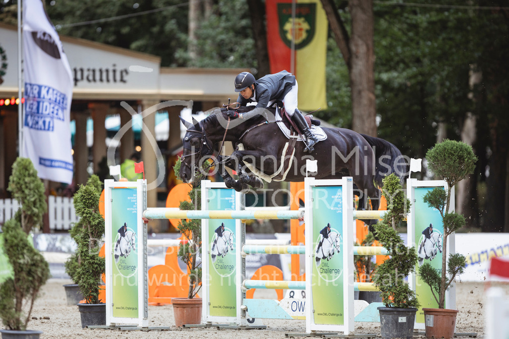 240915_OWLCh_Quali1GP-504 | Deine schönsten Turniermomente als professionelle Fotos! Entdecke hochwertige Pferdesport-Fotografie im Online-Shop. Jetzt Fotos finden & bestellen!