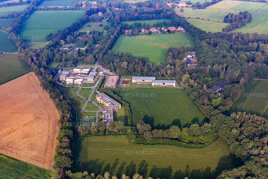 Vue aérienne: Prison de Panovenweg à Rekken dans le département Gueldre, Pays-Bas. Photo: IMG_008207.jpg prise le 18/07/2020 par Werner Riehm/FLY-FOTO.euRésolution de l'original: 5472 x 3648 px